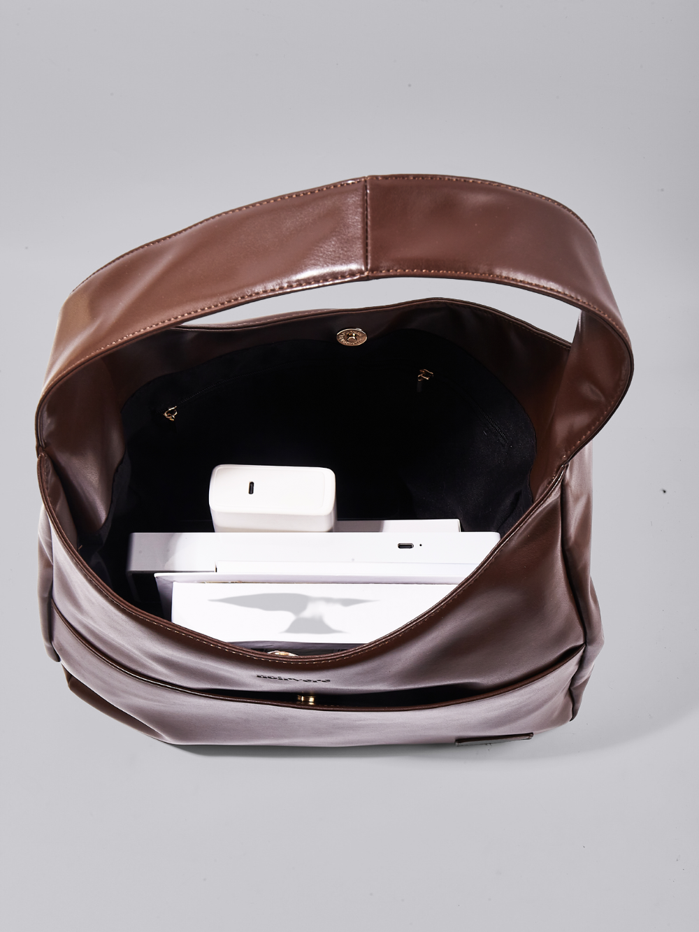 Bella Noir Shoulder Bag