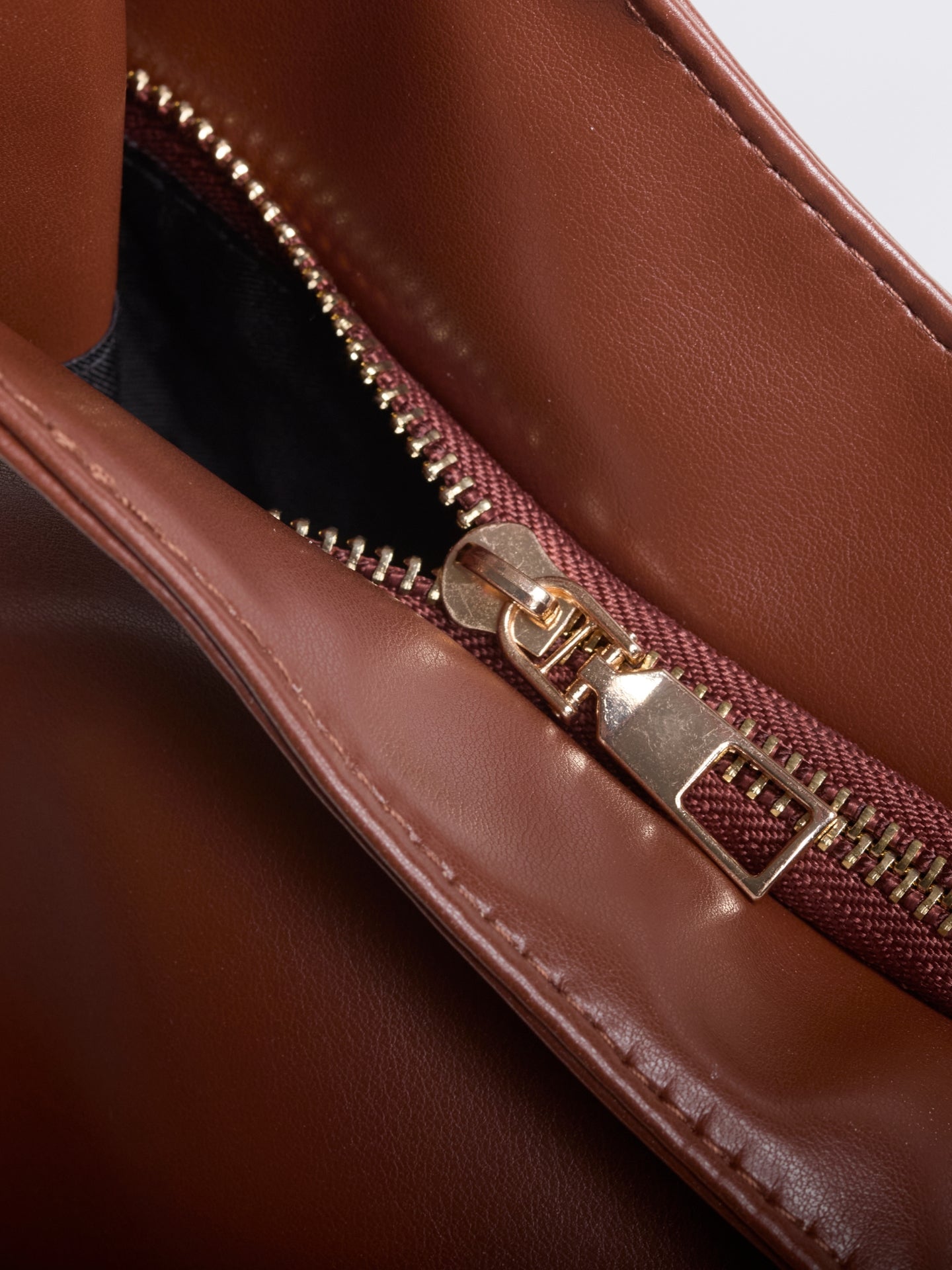 Bella Noir Shoulder Bag