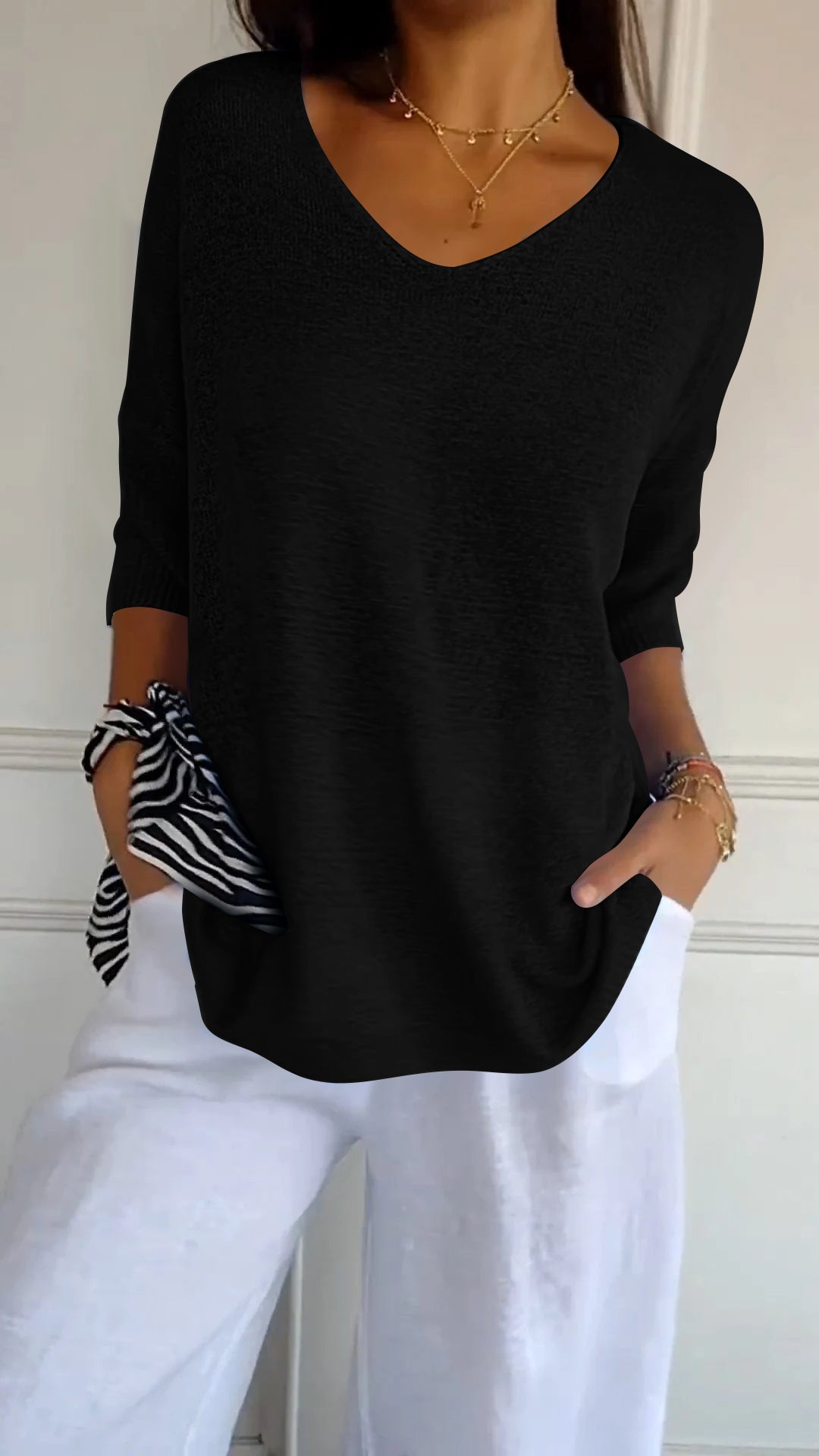 Luxe - V neck mesh top