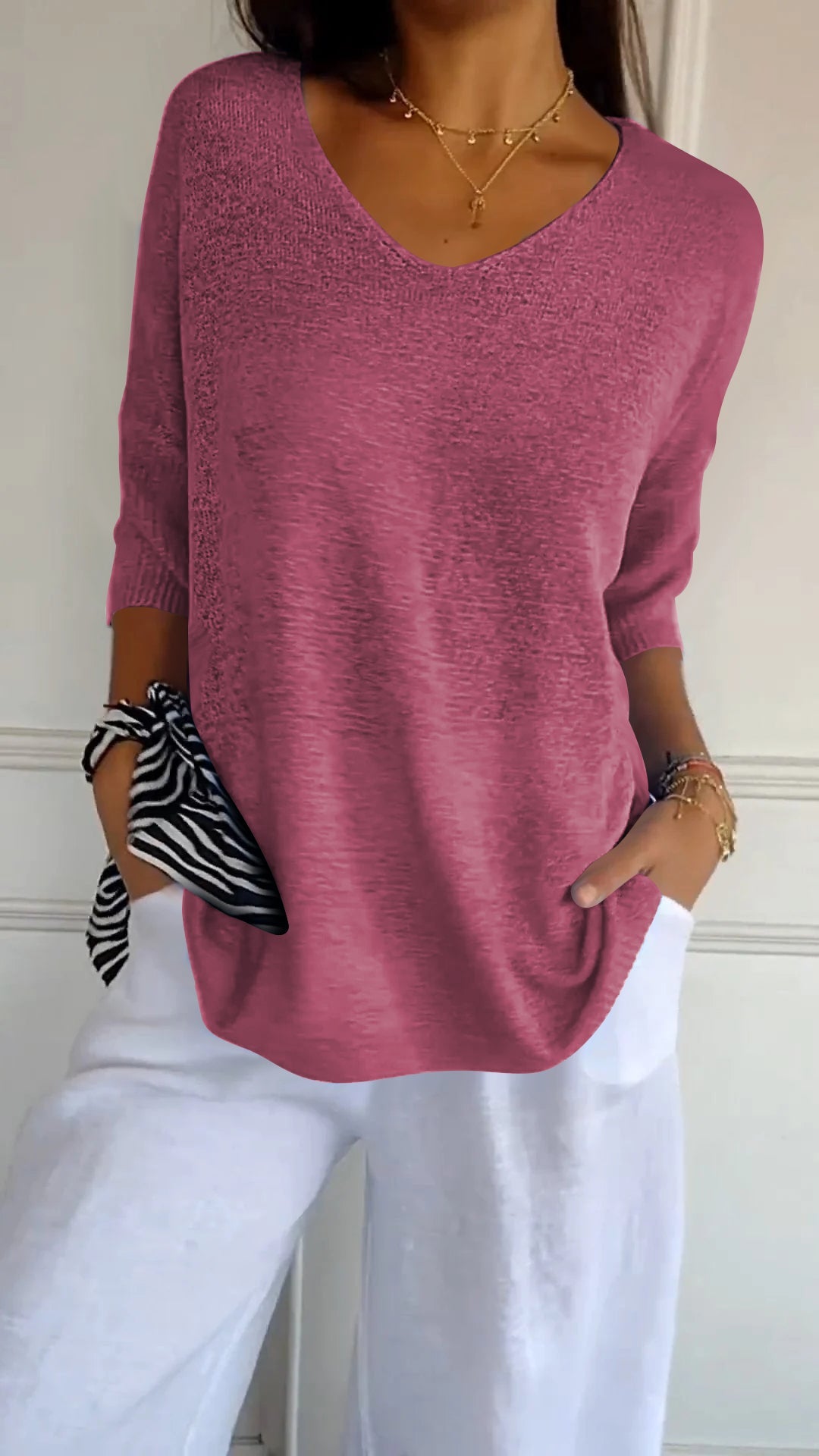 Luxe - V neck mesh top
