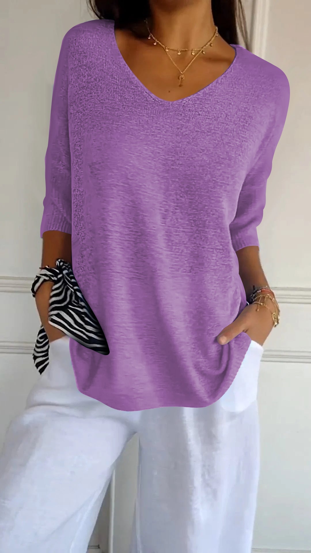 Luxe - V neck mesh top