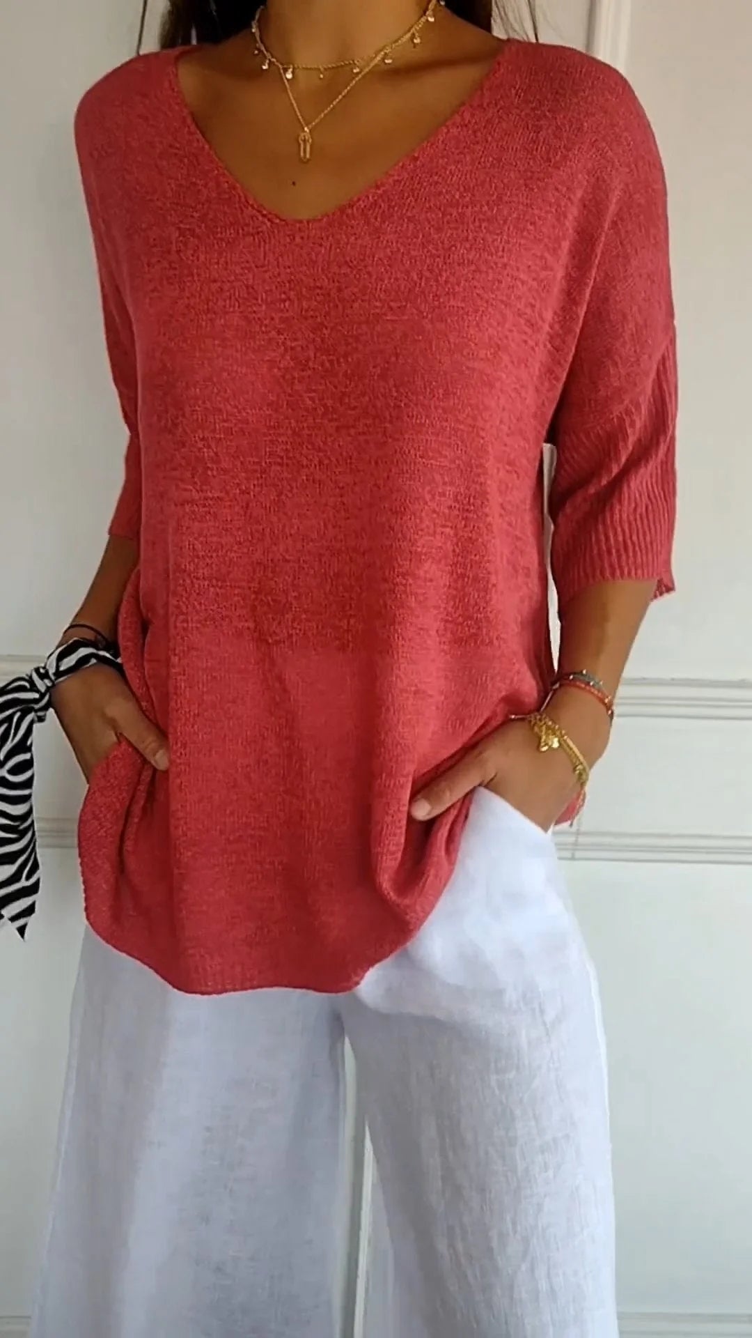 Luxe - V neck mesh top