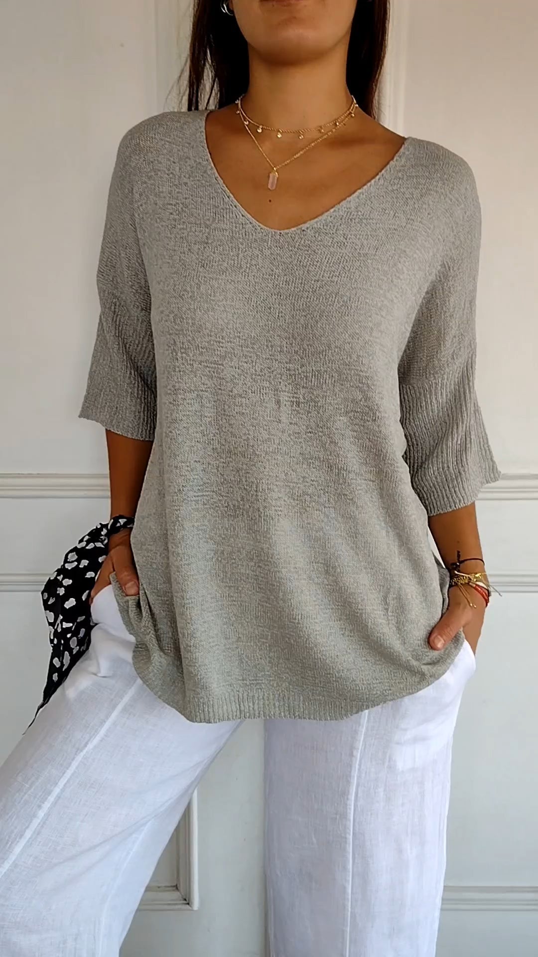 Luxe - V neck mesh top