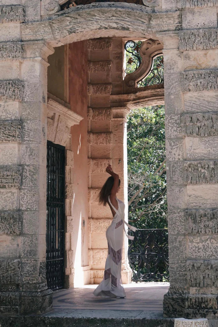 Mira - Lace Maxi Dress