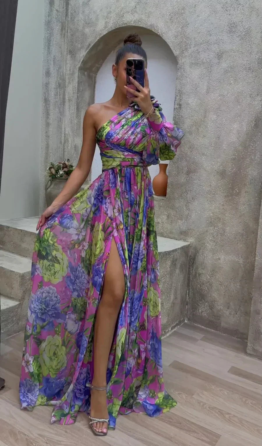 Paige - Stunning Flowing Gown