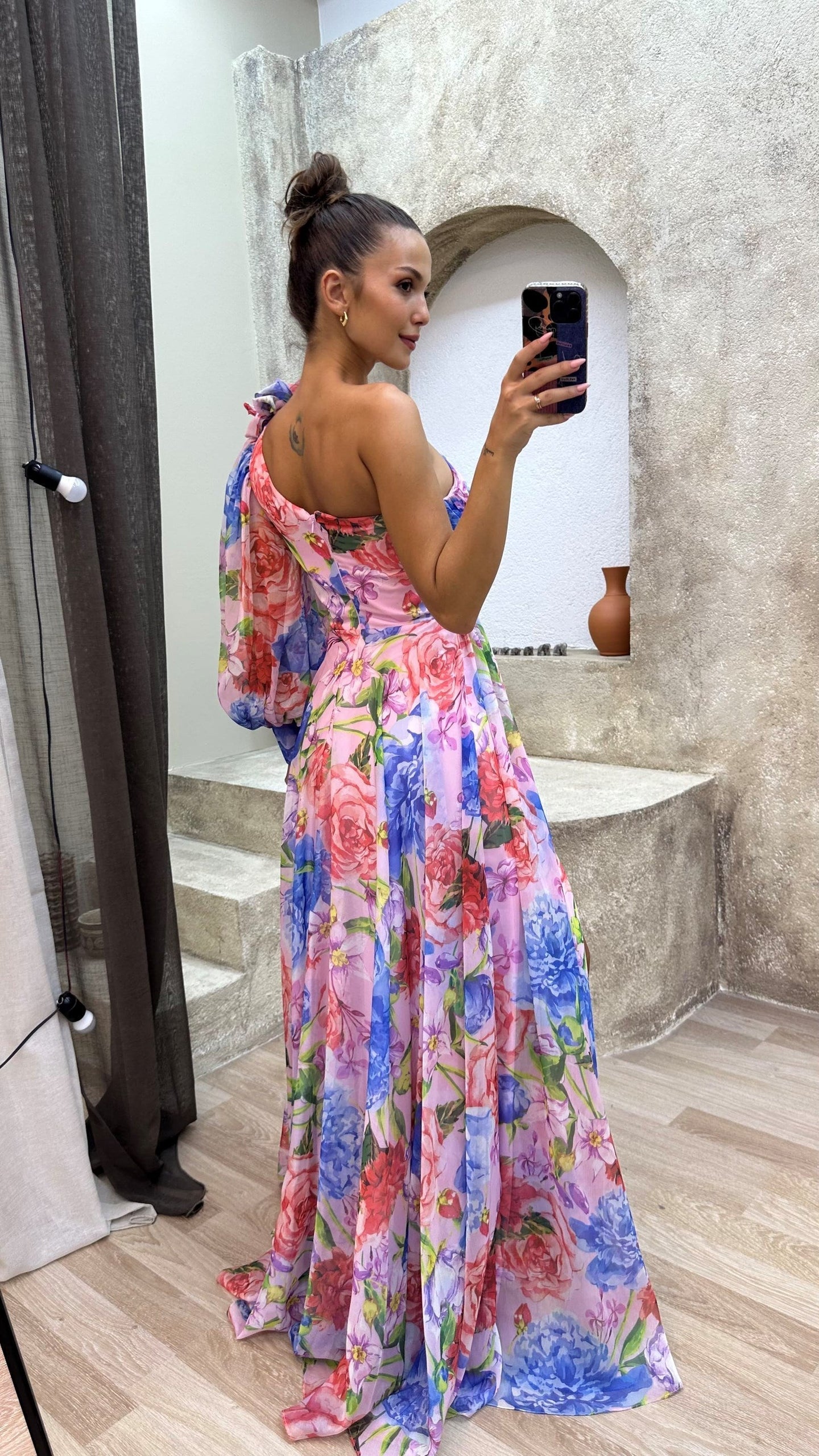 Paige - Stunning Flowing Gown