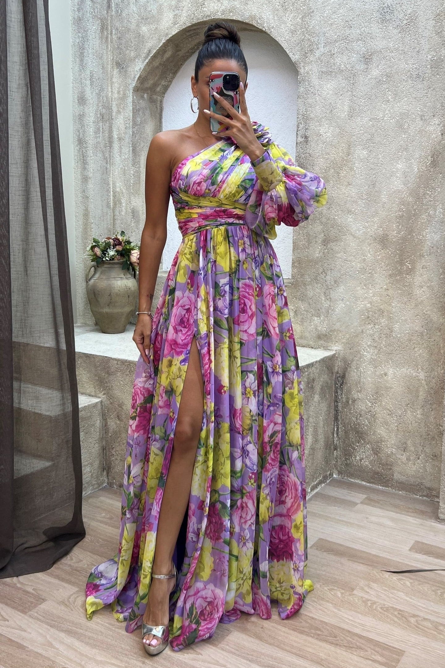 Paige - Stunning Flowing Gown