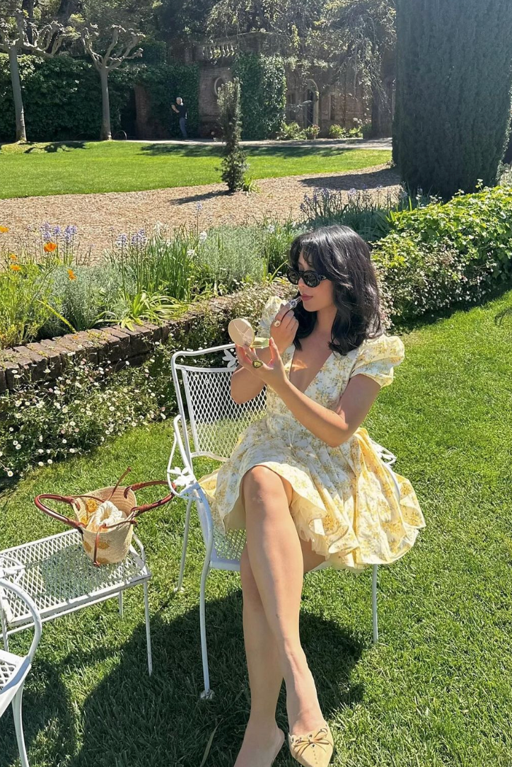 Vivienne - Floral Mini Dress