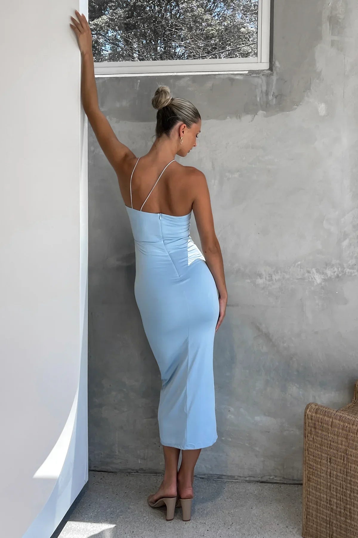 Daisy - Sleeveless Midi Dress
