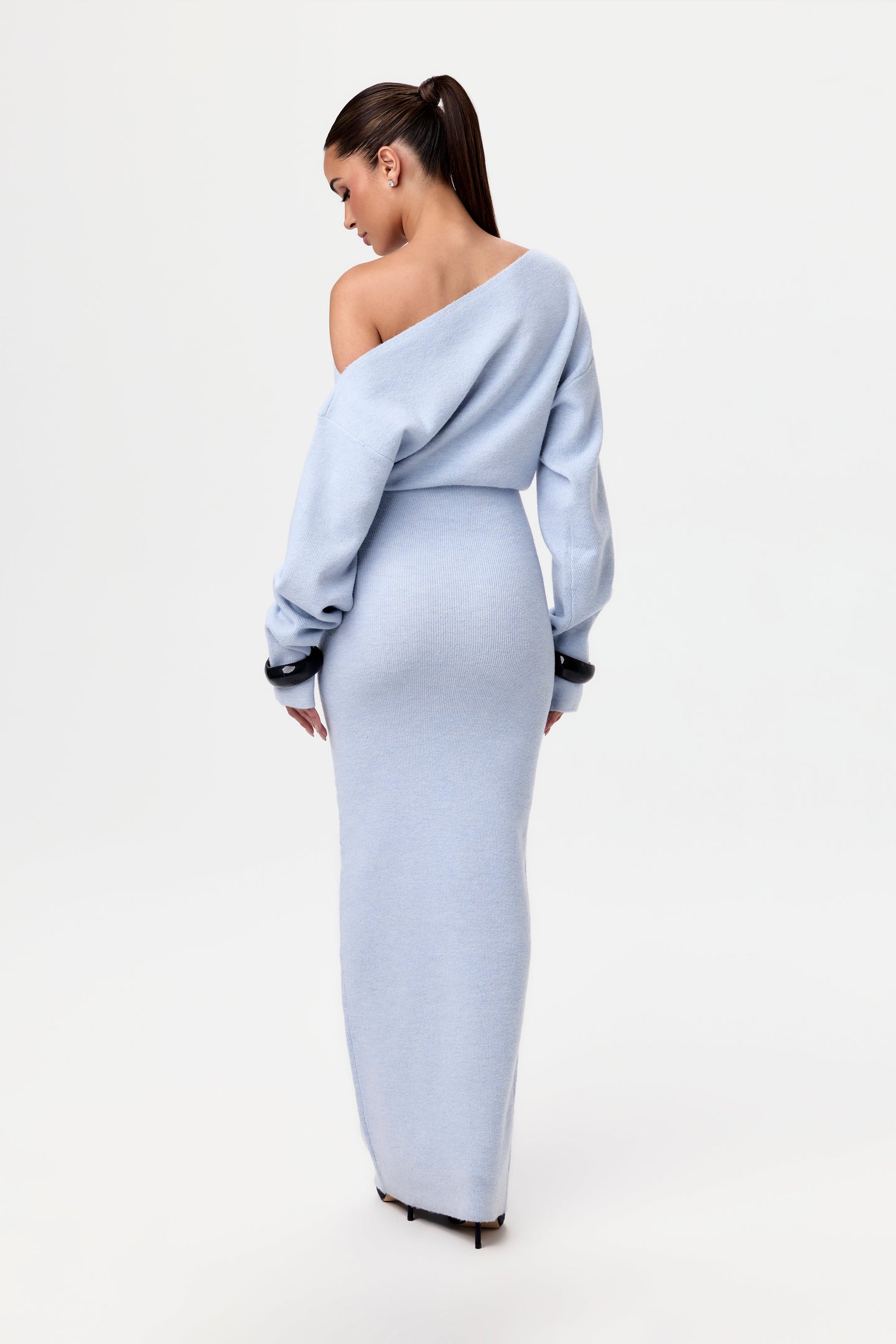 Talmaiya - Off shoulder sweater dress