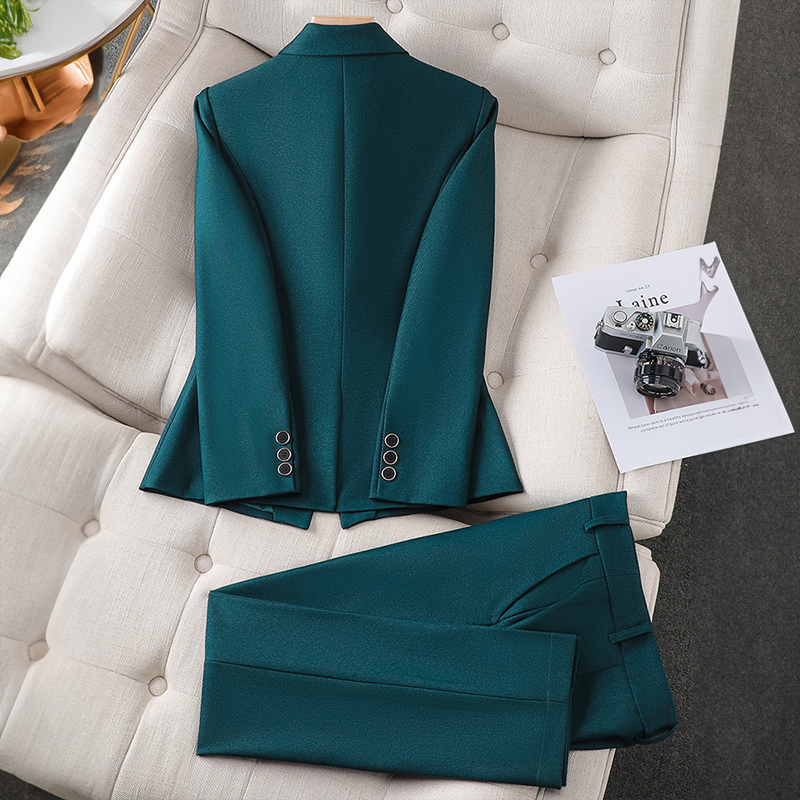 Aurablend - Elegant blazer ensemble