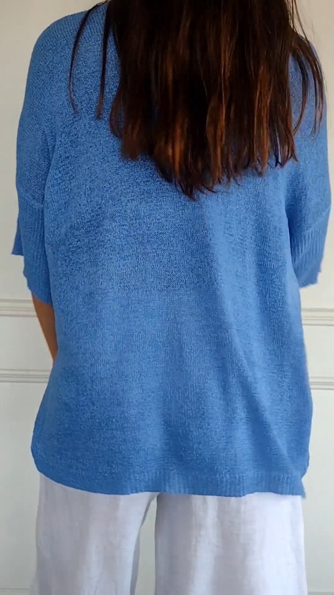 Luxe - V neck mesh top